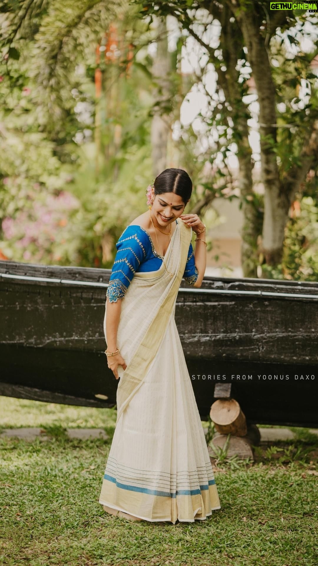 Swasika Instagram - Sculpting elegance: Each stroke tells a story in the mesmerizing tapestry of this handworked butterfly design. Beautiful Handwork on blouse and saree @minnaram_designer_boutique πππ€π₯ π¬ππ©π πͺπ¨ π€π£ βοΈlocation - Minnaram designers 1 st. floor , pattom Shopping complex , Kerala state Housing Board Building . Landmark - Near Sut hospital Mobile - 7306793976/ 8547986823 Parking facility at Vrindavan Gardens βοΈFor enquiries and appointments Call / WhatsApp at 7306793976 . . #trending reels #swasika #celebrity #wedding #marriage #bridal #bridalsarees #designersarees #designers Pattom