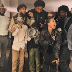 Swizz Beatz Instagram - Happy New Years to you and yours 🎉🎉🎉🎉 Simple family love time and good vibrations 🤌🏾Less noise is more satisfaction 🤍🤍🤍 Focused more that ever what’s your Big plans ???? Love the Deans 🎉🎉🎉🎉