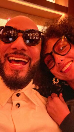 Swizz Beatz Instagram - I would like to congratulate my Queen on her play, sorry her musical, #HellsKitchen it’s sold out but still come 😂😂😂😂🤌🏾🤌🏾🗽🗽🗽🗽🗽🗽🗽🗽🗽🗽🗽