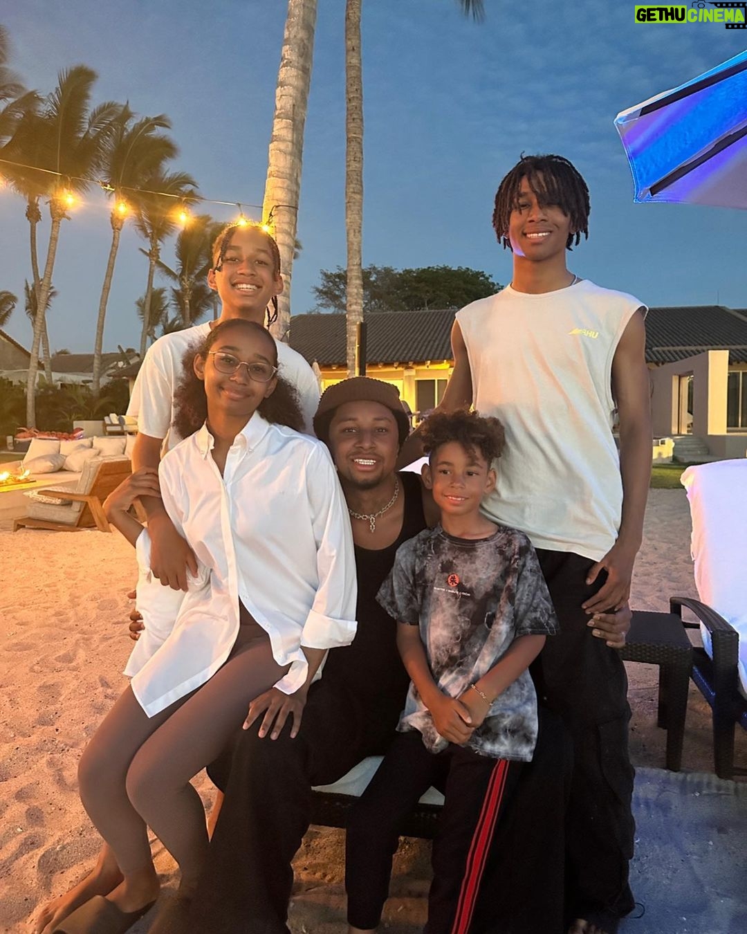Swizz Beatz Instagram - Happy Birthday Egypt the Big 13 wow🥳 We love you and wish you many blessings 🙏🏽 This crazy world needs your positive love and energy 🤍🤍🤍 Look at how big you are now it’s happening tooooooooooo fast almost 6ft💆🏾♂️🤌🏾😮💨🤍🥳🥳🥳🥳🥳🥳🥳🥳🥳🥳🥳