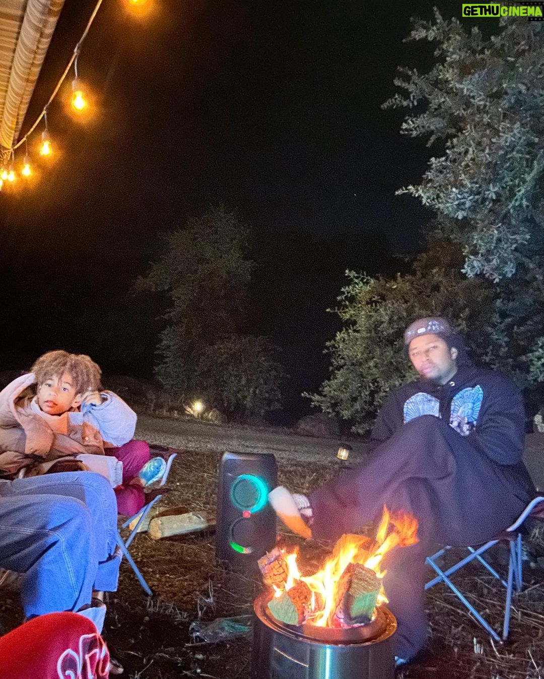 Swizz Beatz Instagram - @airstream_inc nights at the farm βΊοΈποΈ Good vibrations ππ½ππ½ππ½ππ½ππ½ππ½ππ½ Camp life Glamp Zaaπ€£π€£π€£π€£π€£