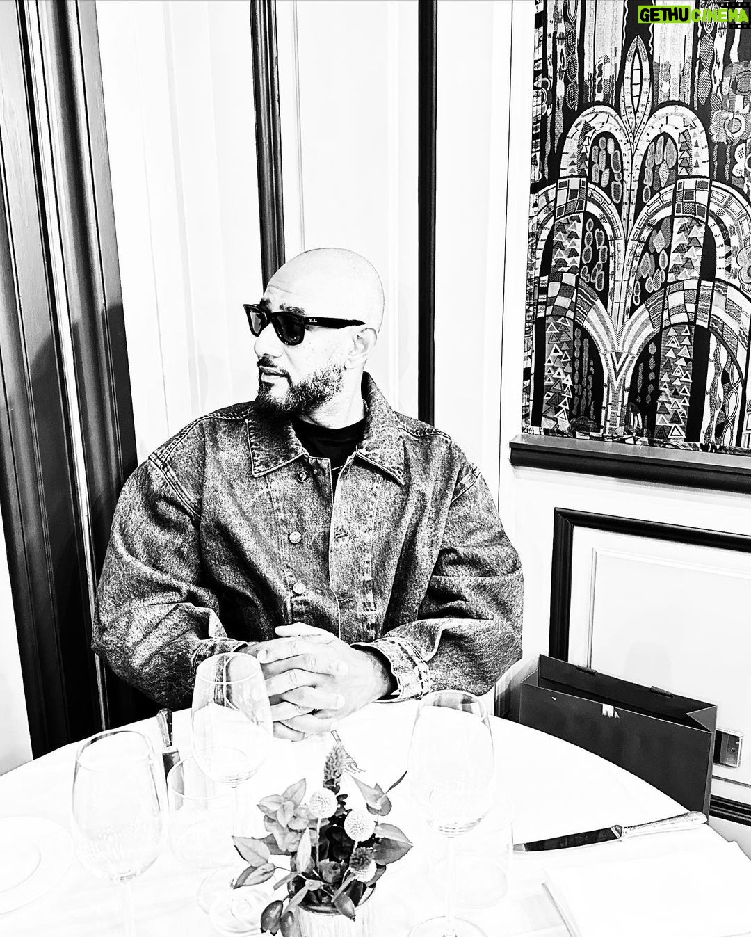Swizz Beatz Instagram - Life begins at the end of your comfort zone 🇮🇹 blessings to my @ferraristyle family 🤍