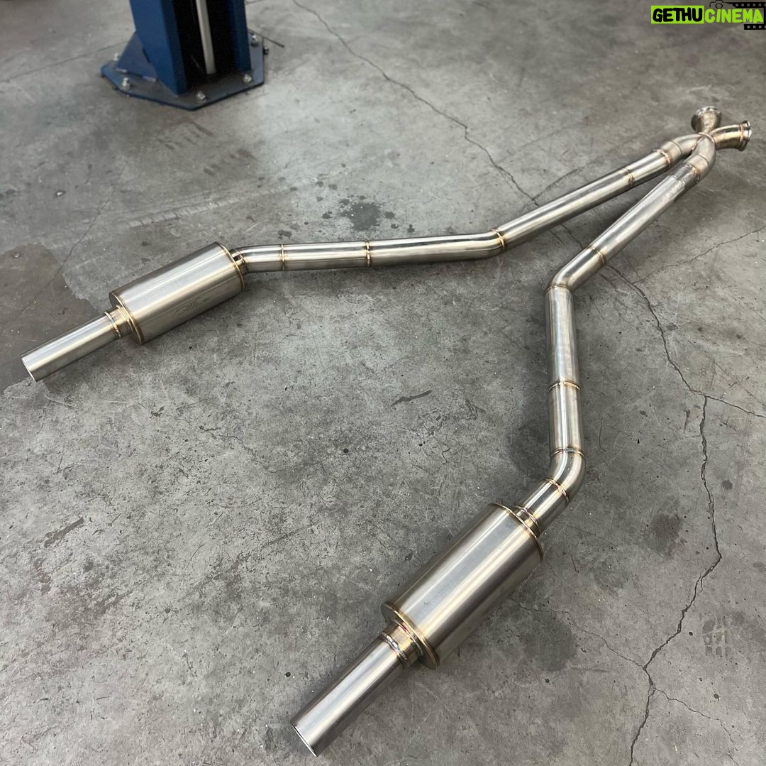 T-Pain Instagram - Exhaust and harness bar from last week for @tpain @nappyboyautomotive