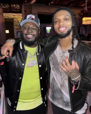 T-Pain Instagram - What happens in Vegas gets posted in a photo dump a few days later. My mans @shaq got that look on his face 😂😂 ayo? 🤨

🎥: @thehunterrollins