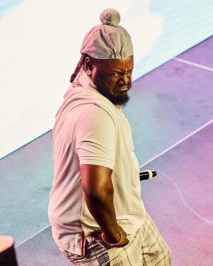 T-Pain Instagram - What happens in Vegas gets posted in a photo dump a few days later. My mans @shaq got that look on his face 😂😂 ayo? 🤨

🎥: @thehunterrollins