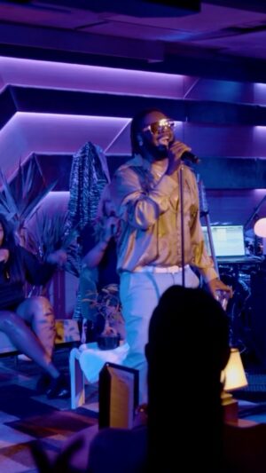 T-Pain Instagram - Snap ya fingers, do ya step… MIDNIGHT

#ontopofthecovers