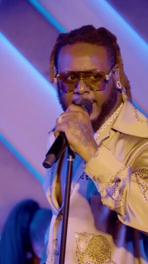 T-Pain Instagram - I’m so excited for the world to see this! On Top Of The Covers (Live From The Sun Rose) is PREMIERING NOW ON MY YOUTUBE!!!! Go watch and stick around for the karaoke live stream after party. I’ll be there with the squad celebrating another amazing year 🎉

#ontopofthecovers