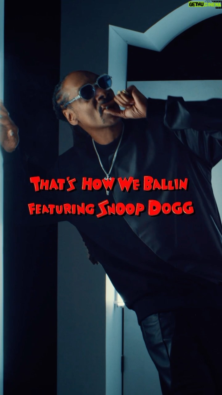 T-Pain - 29.7K Likes - Disclaimer: This video was filmed before @snoopdogg stopped smoking 🫢 Stay strong Unc #support