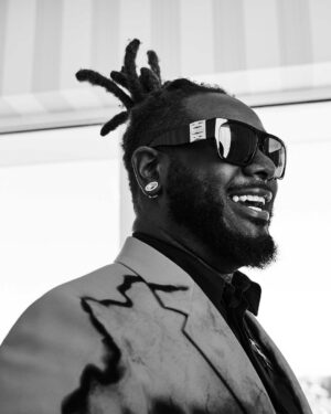 T-Pain Instagram - They’re calling it Legend status, uh-come on ⭐️ 

📸: @bexxfrancois