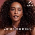 Taís Araújo Instagram - Qual foi a sua MAIOR ousadia? 🤔 A vida pode ser contada com tempo ou através desses episódios em que a gente se permite ousar! 💃🏾✨ Inspire-se com o novo Natura Luna Ousadia e me conta aqui nos comentários 👇🏾👇🏾👇🏾 #Top3Ousadias _________________ #DescriçãoDeImagem: O conteúdo é um vídeo que começa mostrando a atriz Tais Araujo em um ambiente de estúdio, falando e gesticulando diretamente para a câmera, encerrando com Tais aplicando, no próprio Pescoço, a fragrância do novo Natura Luna Ousadia. A cena transiciona para a imagem de detalhes dos ingredientes que compõem a fragrância, finalizando com a imagem dela junto do desodorante hidratante corporal Natura Luna Ousadia.
