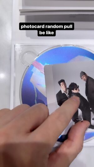 Tablo Instagram - CD 받으면 포카 뭐 나왔는지 올려주세요