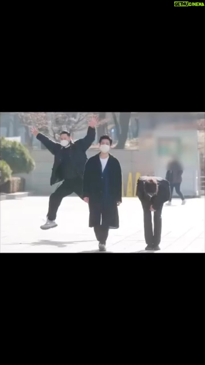 Tablo - 40.7K Likes - 무대에서도 이러긴 함 #에픽하이콘서트 티켓오픈 이번 주 목요일 8시