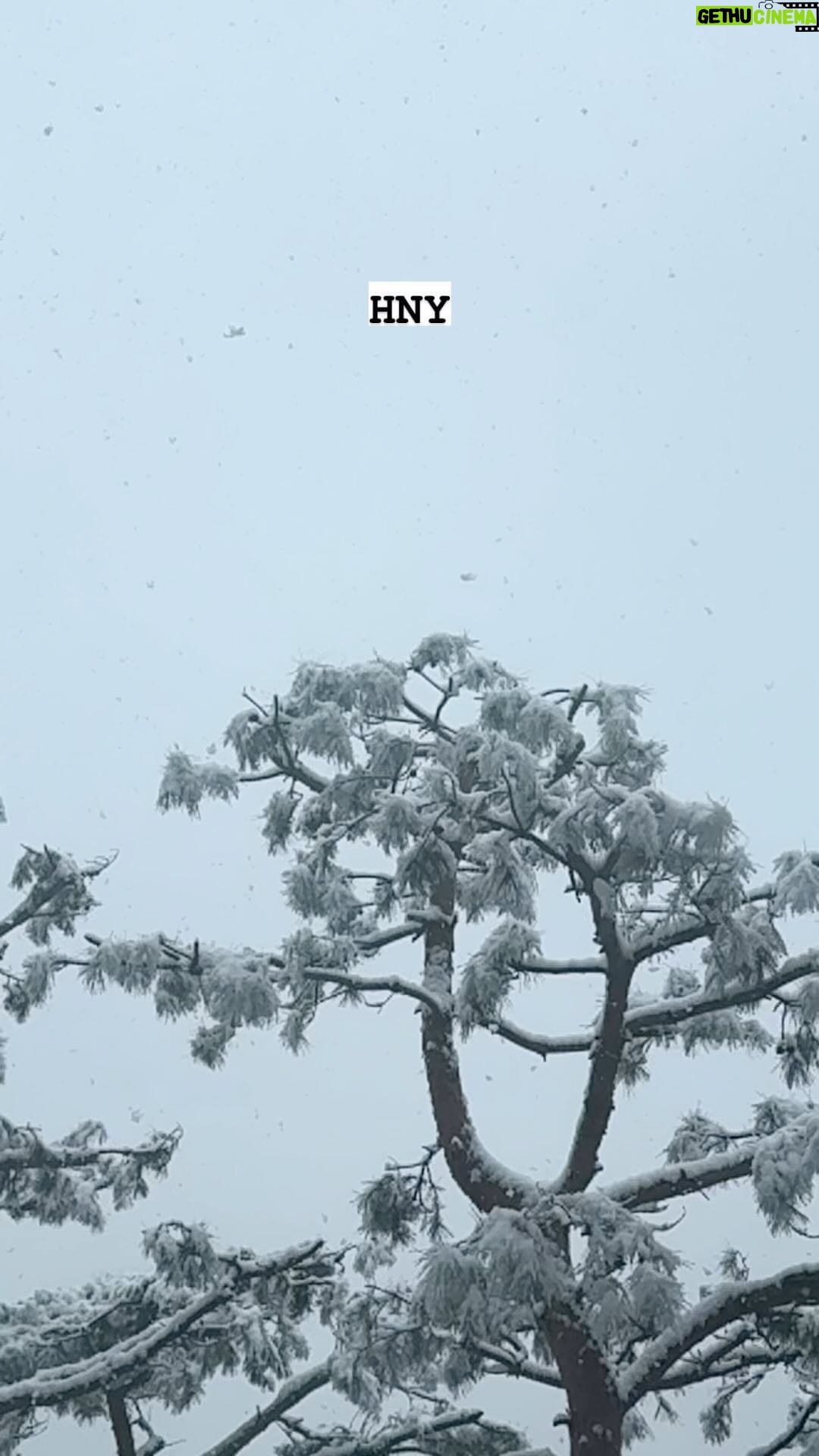 Tablo - 31.8K Likes - 당신의 새해엔 좋은 일만 가득하길 바랍니다. I wish you nothing less than happiness in the new year.