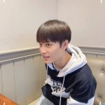 Taeil Instagram - 사탕이야. 무지개는 필요없어🌈🍭