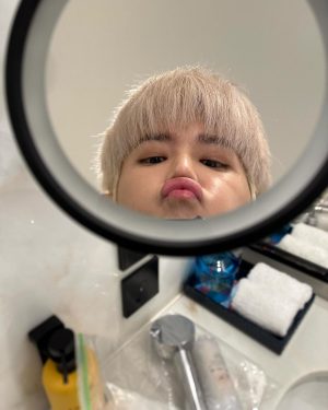 Taeyong Instagram - 我好久没有自拍了，大家觉得怎么样？