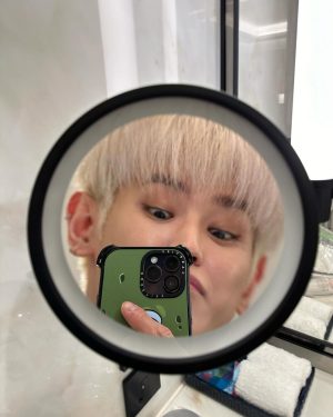 Taeyong Instagram - 我好久没有自拍了，大家觉得怎么样？