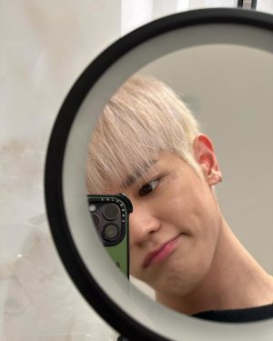 Taeyong Instagram - 我好久没有自拍了，大家觉得怎么样？