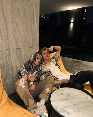 Taeyong Instagram - A chrome night in thailand 😆😁