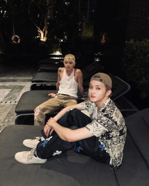 Taeyong Instagram - A chrome night in thailand 😆😁