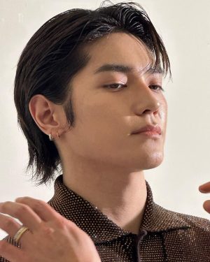 Taeyong Instagram - TAEYONGxArenaKoreaxLOEWE #loewe #arenakorea #me 🫣