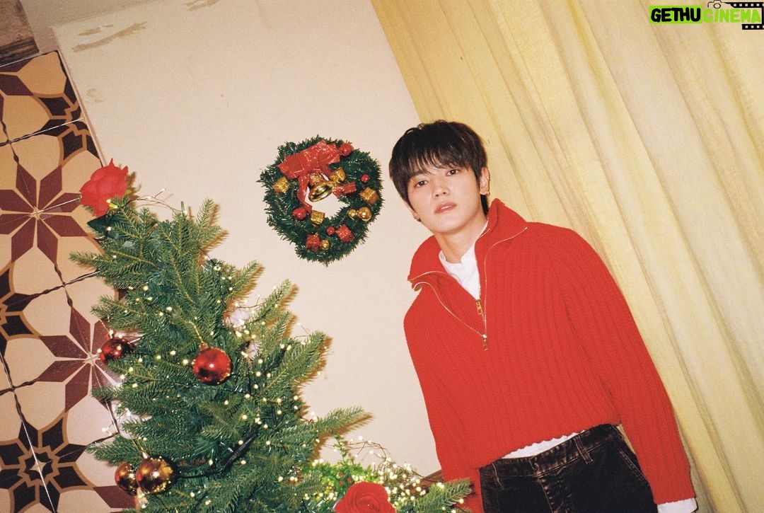 Taeyong Instagram - I hope this Christmas isnโt our last. Have a happier Christmas next year and see you again on Christmas 2025 ๐คถ๐๐