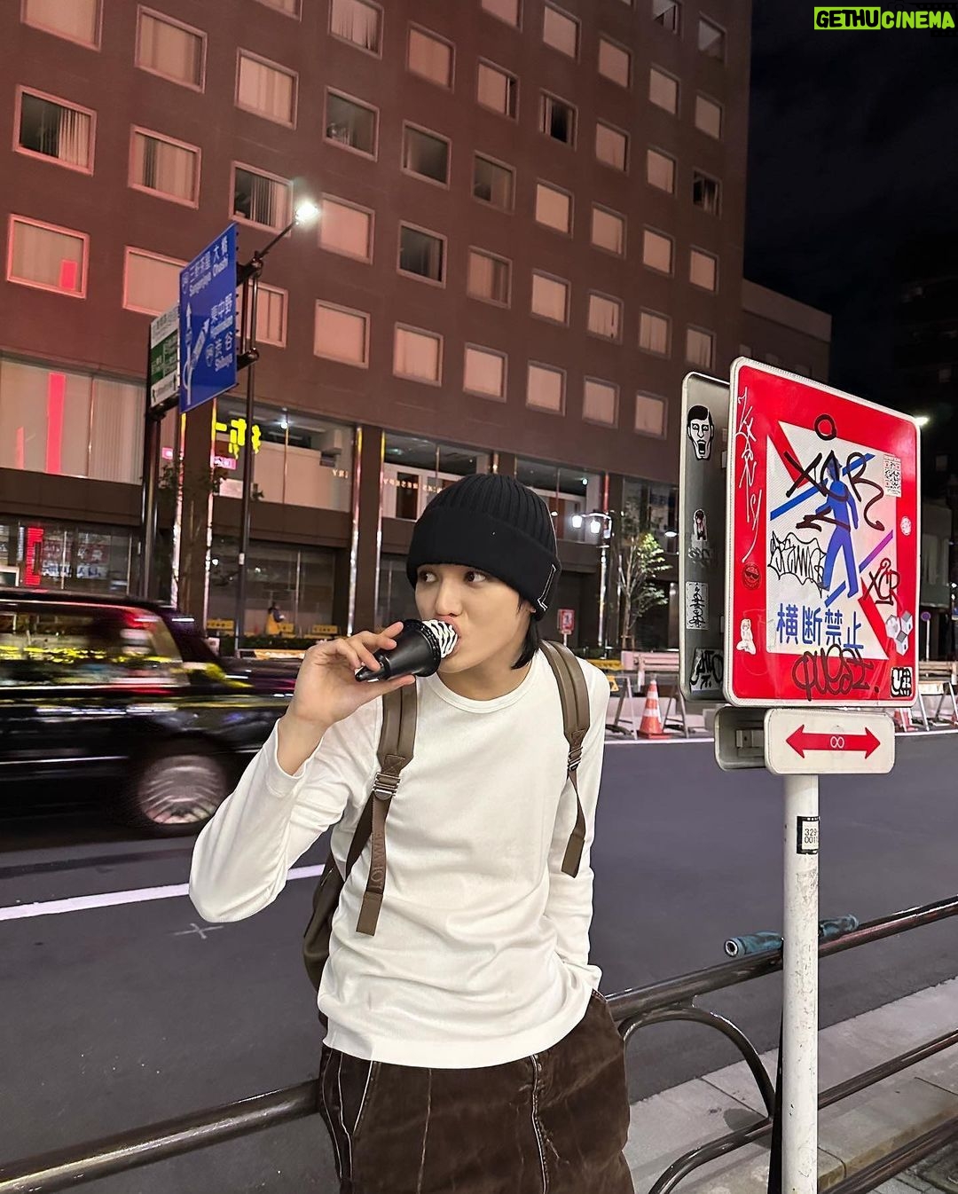 Taeyong Instagram - Yoshi yoshi ne ~~ onigiri coming soon 🍙