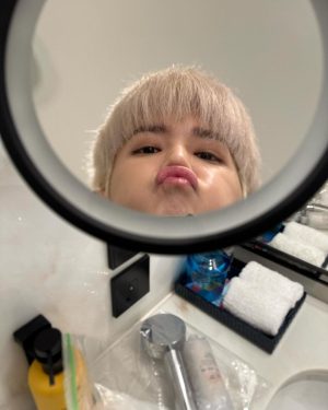 Taeyong Instagram - 我好久没有自拍了，大家觉得怎么样？