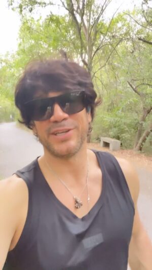 Tai Lopez Instagram - 1st time in Thailand. Have you been?

#thailand #bangkok #entrepreneur
