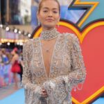 Taika Waititi Instagram – Thor: Love and photo dump. Fabulous London premiere with beloved family, close friends, and Jason Momoa 😘. Seriously great night and even greater relief to finally see this film releasing in theaters tomorrow. Just like @chrishemsworth and his arse, I put a lot of work into this film and can’t wait for you all to see it. July 8 baby!#thorloveandthunder @marvelstudios 
Please let’s also try and zoom in on that emerald by @cartier 
Styluz: @jeanneyangstyle 
Fabrik: @prada 
💎: @cartier 
Photos: tag yourselves. I dunno how to find you but I appreciate you.