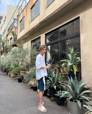 The Top 10 Most Popular Instagram Photos of Takanori Iwata