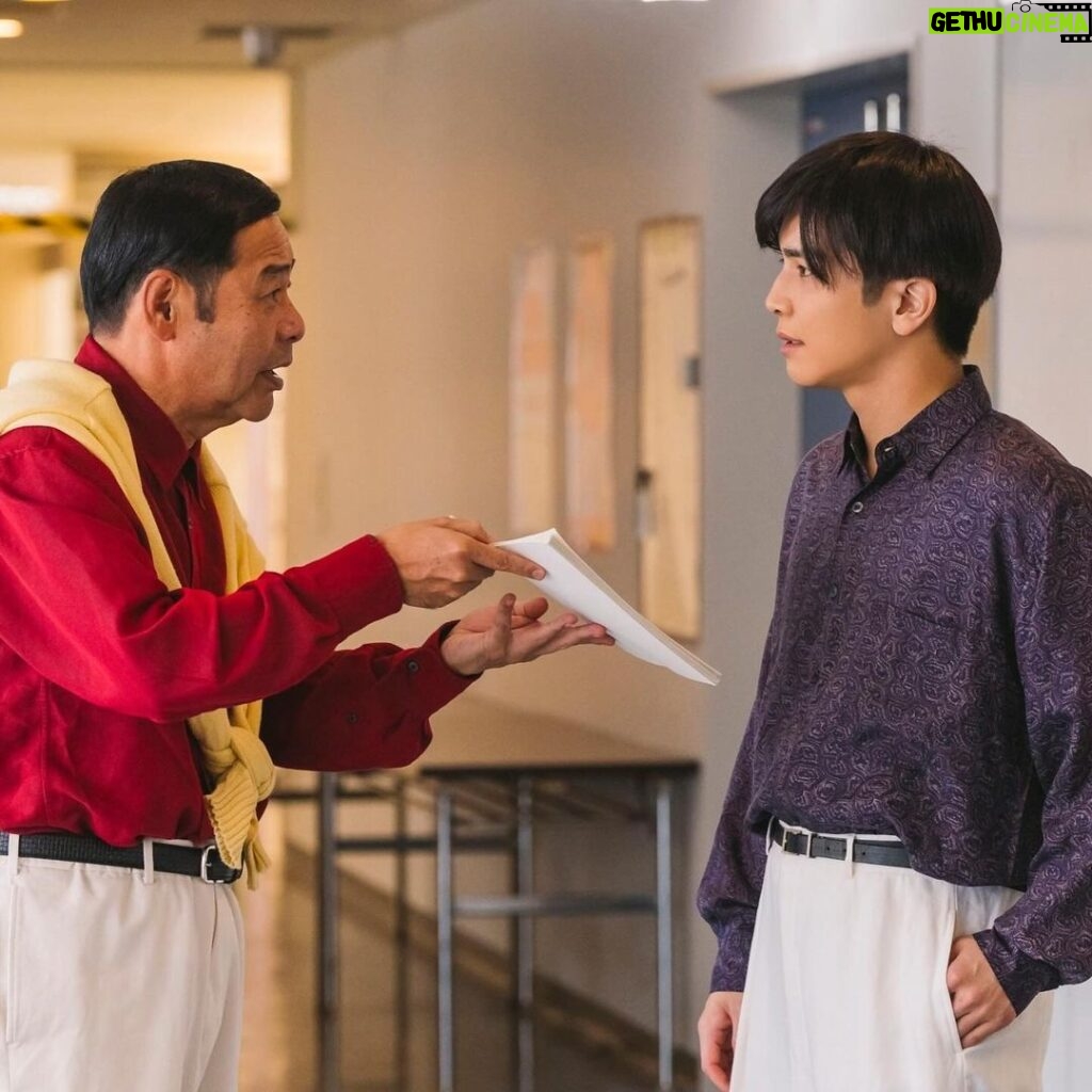Takanori Iwata Instagram - 『誰も知らない明石家さんま 第9弾』 にさんまさん役で出演させて頂きます✨ 恐れ多くも自分がまさかのさんまさん役。。 そしてまさかのたけしさん役が香取慎吾さん！！ 果たしてどんなドラマになるのか。。🤣 楽しみにしていてください✨ @katorishingo_official 慎吾さんとの共演、本当に光栄でした。 この並びは胸熱です🫱🏻‍🫲🏼🔥 11月26日(日)19時〜21時54分O.A.ですよ〜 #誰も知らない明石家さんま #最後の一枚🤣