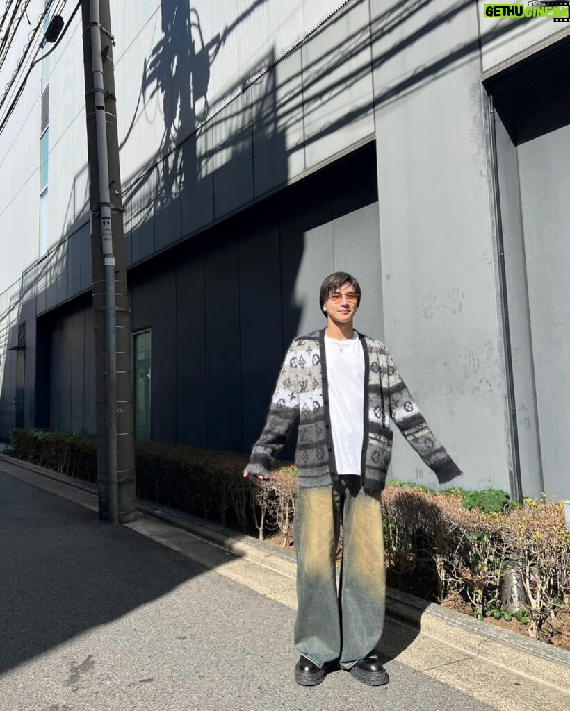 Takanori Iwata Instagram - RH day🩶🩶🩶 JSB LAND開幕まであと3週間🔥 三代目のドームツアーが帰ってくるよ🦾
