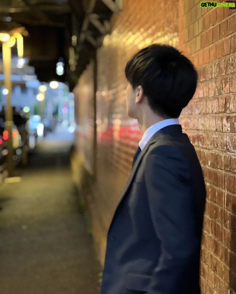 Takanori Iwata Instagram - SHINBASHI STYLE👔🍺 "あなたがしてくれなくても" 今夜第6話ぜひ @anataga_drama