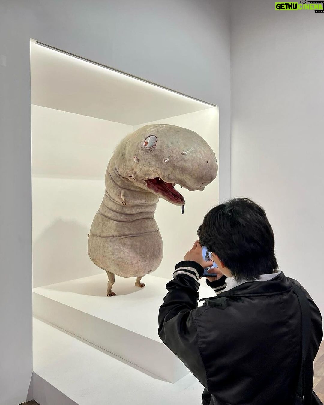 Takashi Murakami Instagram - When you realize there are LESS THAN 10 DAYS before #MurakamiMonsterized closes...😳 😲 😱 These are the FINAL DAYS to see Takashi Murakami’s first solo exhibition in San Francisco! Meet his boldly colored monsters come to life as sculptures and in large-scale paintings. Plus, see the several new creations making their premiere at this exhibition. Don't miss your chance to appreciate the incredible works from this internationally recognized artist and a major figure in global pop culture. 🏛️ Plan your visit soon to see your favorite F.R.I.E.N.D. before they leave! Our recommendation? Visit on Feb. 8 for an early Valentine’s Day outing to receive a FREE Murakami Collectible Trading Card! 💘 📷: @glenzar_ 📷: @carmstrong110 📷: @jessmariecohen 📷: @ea.lilyphotos 📷: @novakovs1 📷: @_janjaneats_ blue 📷: @15mklpp 📷: @_jennparty_ 📷: @terry4001 📷: @notnennahs #MuseumDifferently #AsianArtMuseum #TakashiMurakami #JellyfishEyes
