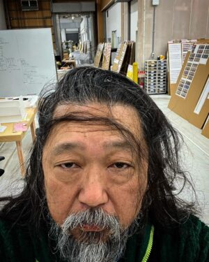 Takashi Murakami Instagram - It's even colder today. I'm cold to the core of my body.

今日はまあ一段と冷えてます。ブルブル。