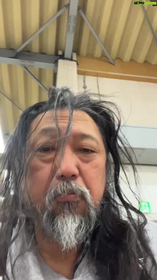 Takashi Murakami Instagram - 2023.Dec 11th 15:00 My brain is a mess. I'm confused. 🤮🧠🤮 Saitama Prefecture
