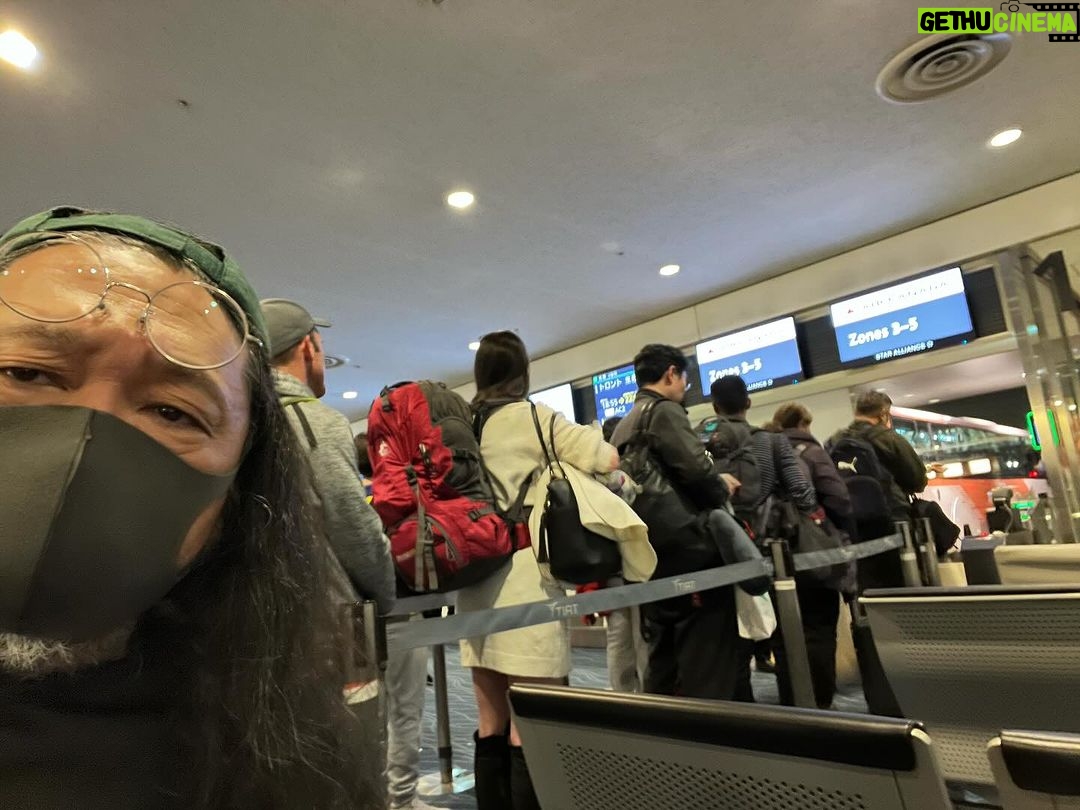 Takashi Murakami Instagram - To Toronto. 馃檹 缇界敯鍥介殯绌烘腐