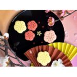 Takashi Murakami Instagram – @tonari_no_kaikado 
It is a celebration of the Peach Festival.
💕 新井薬師前駅