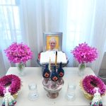 Taksaorn Paksukcharern Instagram - ทำบุญครบรอบ 50 วันคุณพ่อ 🙏🏻 วัดพระเชตุพนวิมลมังคลาราม (วัดโพธิ์)