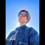 Takuya Kimura Instagram – ⁡
⁡
⁡
「今日も、日中は信じられない位に暖かかったですね！
結局、ロンＴにGジャンで十分でした。でも、寒暖差には気をつけないとですね！」
⁡
拓哉
#木村拓哉#TakuyaKimura