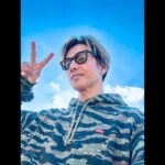 Takuya Kimura Instagram - ⁡ ⁡ ⁡ 「今日も過ごしやすい陽射し！ こんな日は、いつもより笑顔になる気がします。」 ⁡ 拓哉 #木村拓哉#TakuyaKimura