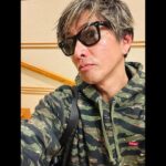 Takuya Kimura Instagram - ⁡ ⁡ ⁡ 「犬達の後は、自分の身体を動かしに❕ 明日に向けて、ガッツリストレッチも。 陽が落ちると、ガクンと冷えますね…。 風邪などひかない様にしてくださいね。」 ⁡ 拓哉 #木村拓哉#TakuyaKimura