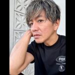 Takuya Kimura Instagram - ⁡ ⁡ ⁡ 「撮影へ。今日もお互いに行ったりましょう❕」 ⁡ PEACE‼︎ ⁡ STAYSAFE！ ⁡ 拓哉 #木村拓哉#TakuyaKimura