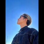 Takuya Kimura Instagram - ⁡ ⁡ ⁡ 「風が吹いてないと本当に暖かいですね！ 皆さん、素敵な週末を！」 ⁡ 拓哉 #木村拓哉#TakuyaKimura