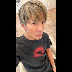 Takuya Kimura Instagram - ⁡
⁡
⁡
「サッパリしていただきましたぁ〜❕
ありがとうございましたぁ〜❕」
⁡
PEACE‼︎
⁡
STAYSAFE!
⁡
拓哉
#木村拓哉#TakuyaKimura