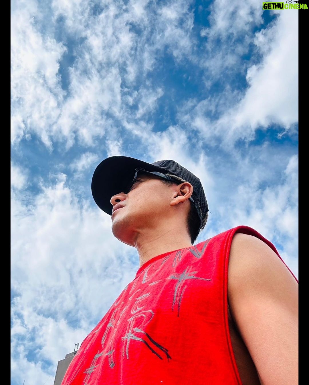 Takuya Kimura - 193.3K Likes -
「一歩ずつ、前に❕」
PEACE‼︎
STAYSAFE!
拓哉
#木村拓哉#TakuyaKimura