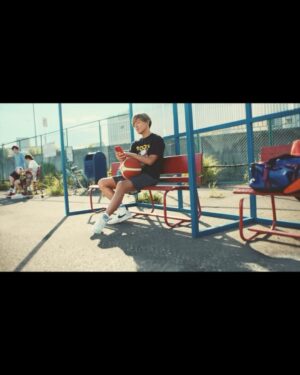 Takuya Kimura Instagram - ⁡
⁡
⁡
「その昔、盲導犬という舞台でも本当にお世話になった不破さんと、この現場でご一緒させていただきましたぁ〜❕
ありがとうございましたぁ〜❕」
⁡
PEACE‼︎
⁡
STAYSAFE!
⁡
拓哉
#木村拓哉#TakuyaKimura