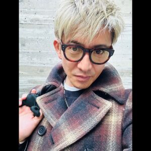 Takuya Kimura Instagram - ⁡
⁡
⁡
「今日からスイッチを入れて！
素敵な作品を皆さんに届けられるように……。」
⁡
拓哉
#木村拓哉#TakuyaKimura