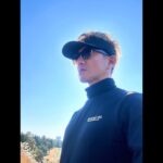 Takuya Kimura Instagram - ⁡ ⁡ ⁡ 「本日は今年の打ち納めをさせていただきましたぁ〜！ あすなろ白書からお世話になってる方とのラウンド。 沢山の現場で共に作業してきた監督も共に。 朝一はほんの少し冷えましたが、後半はとっても暖かくて最高の打ち納めになりました！ありがとうございました。」 ⁡ 拓哉 #木村拓哉#TakuyaKimura