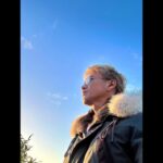 Takuya Kimura Instagram - ⁡ ⁡ ⁡ 「やっと抜ける様な青空に出会えました！ 太陽が見れただけで、気持ちが全然違いますね。」 ⁡ 拓哉 #木村拓哉#TakuyaKimura